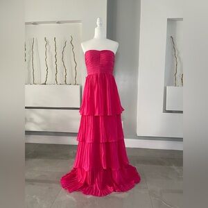 Elegant Pink Strapless Tiered Dress